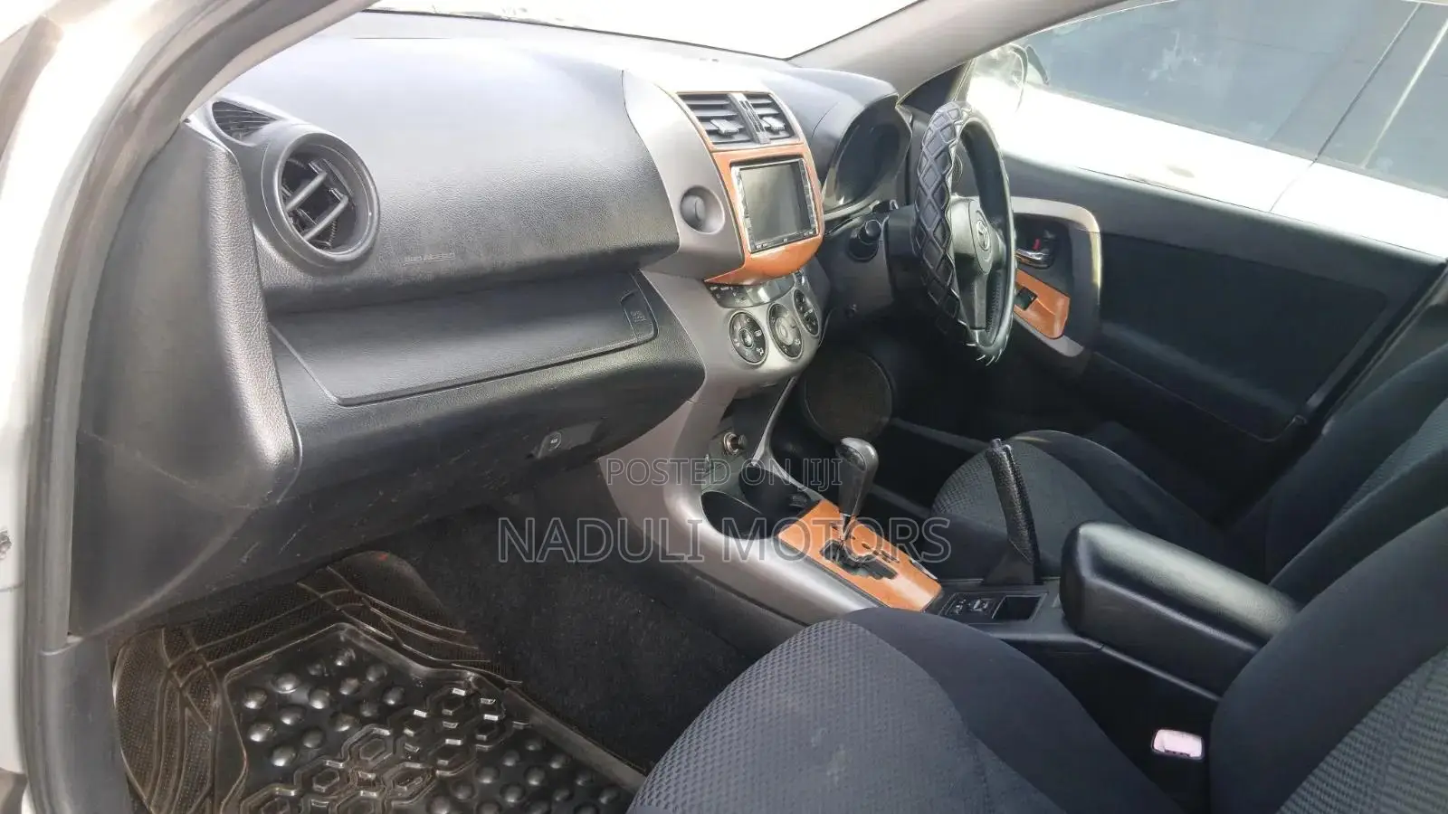 Toyota RAV4 2008 Silver