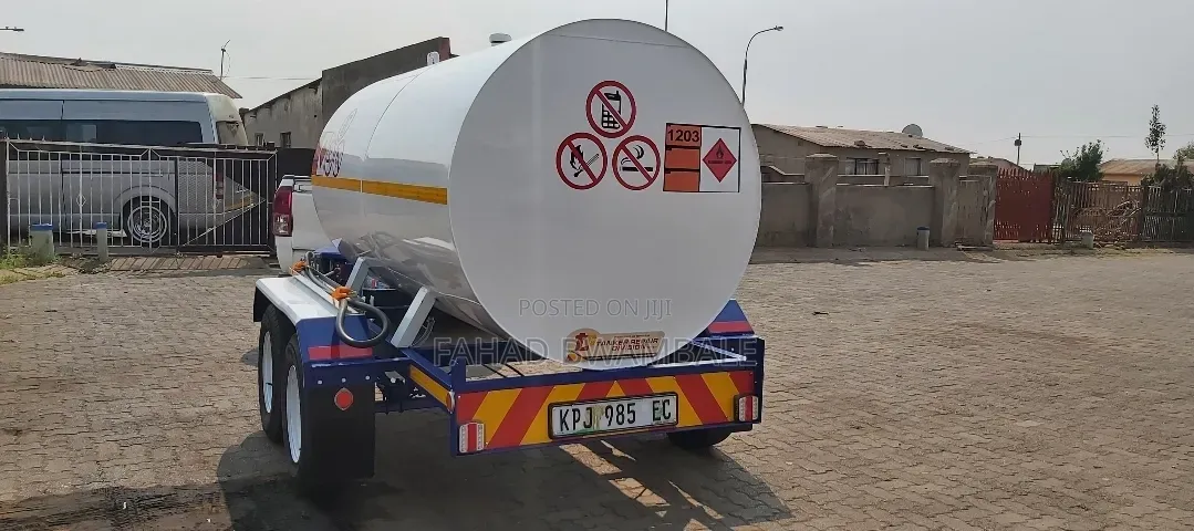 Fuel/ Fluid Tanker