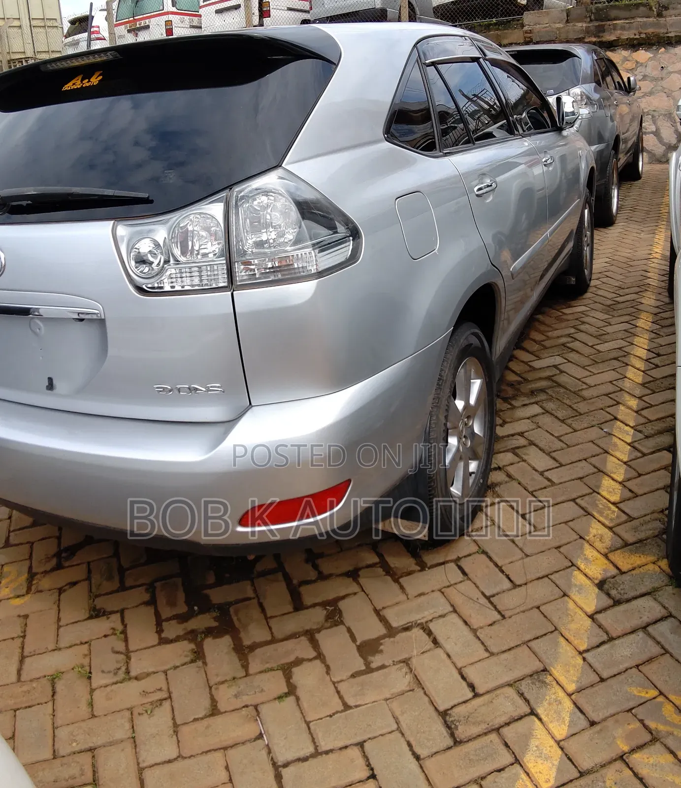 Toyota Harrier 2012 Silver