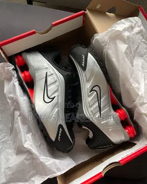 Nike Shox Black Silver Premium Sneakers