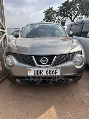 Nissan Juke 2011 Gold