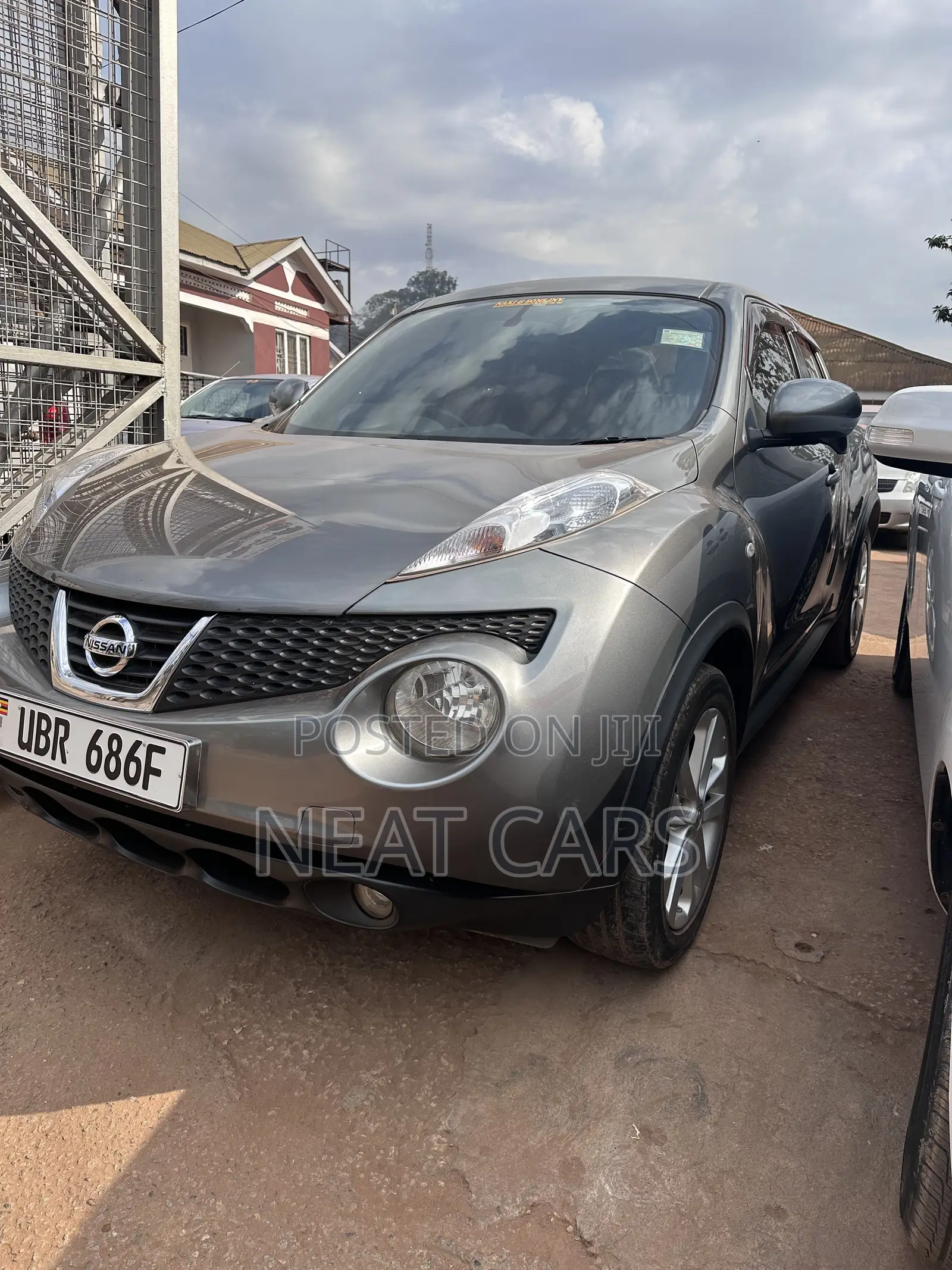 Nissan Juke 2011 Gold