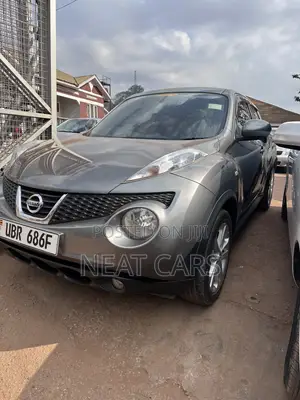 Nissan Juke 2011 Gold