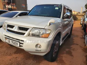 Mitsubishi Pajero 2006 White