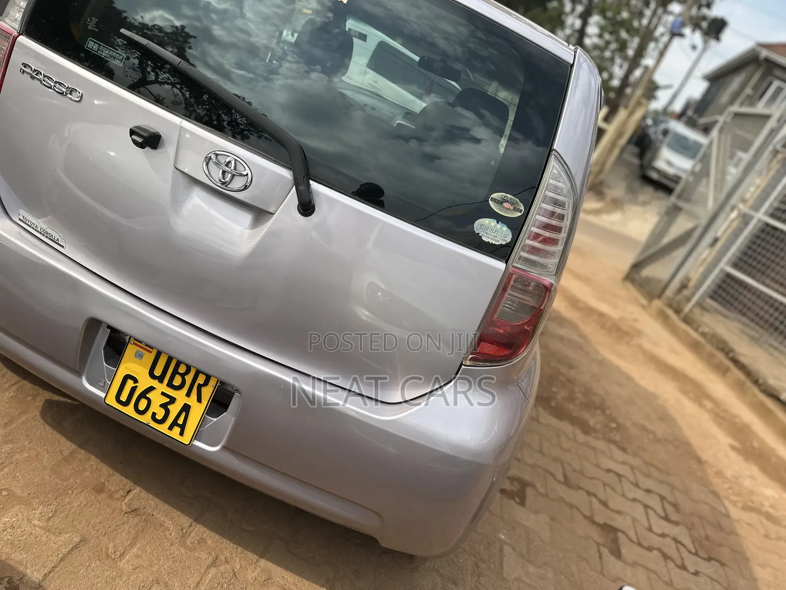 Toyota Passo 2009 Silver