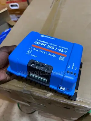 Efficient 45a Victron MPPT Controller With Smart Bluetooth St