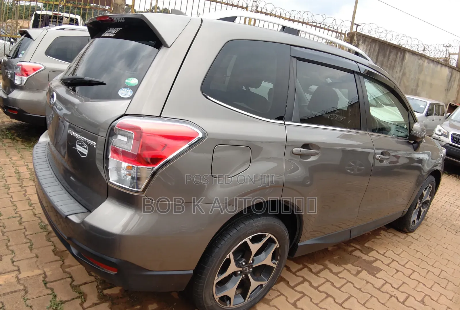 Subaru Forester 2016 Gray