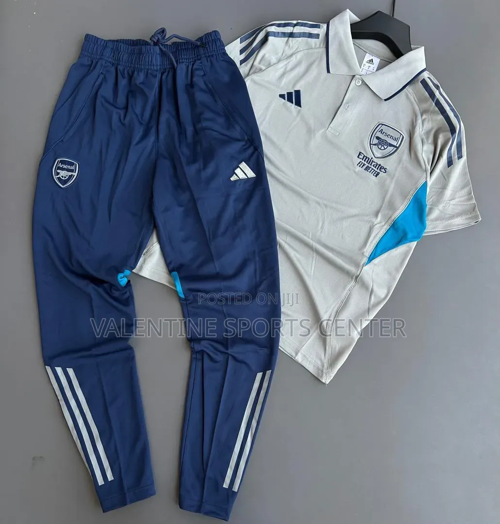 Multiple Arsenal Adidas Original Material
