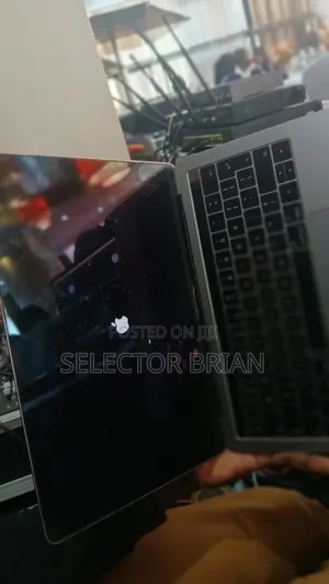 Laptop Apple MacBook 2016 8GB Intel Core i5 SSD 256GB