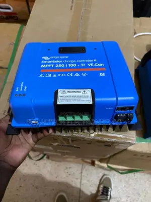 Brand New Victron Energy 100a MPPT Solar Charge Controller With Ve.