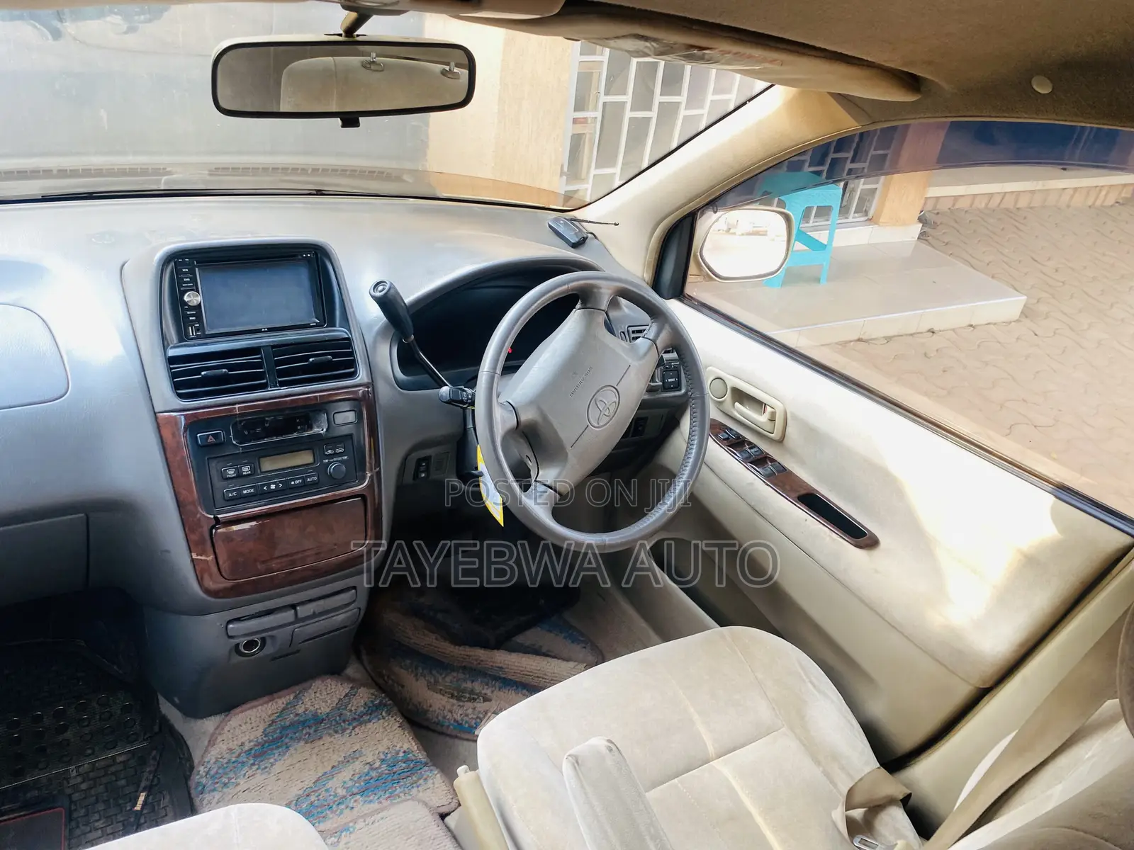 Toyota Ipsum 2001 Gold