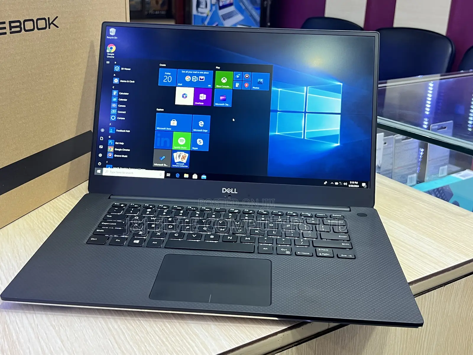 Laptop Dell Latitude 5540 16GB Intel Core i9 SSD 512GB