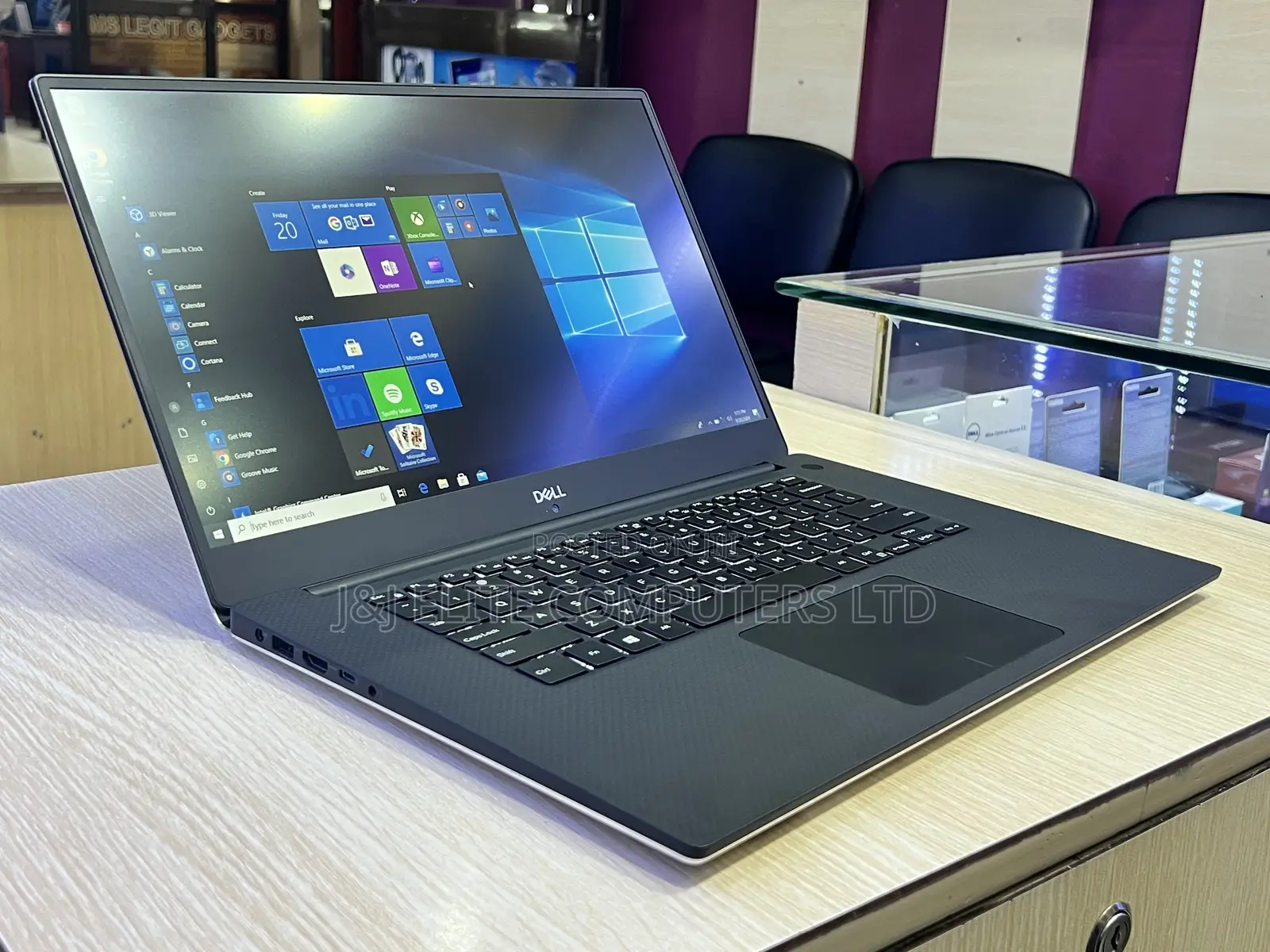 Laptop Dell Latitude 5540 16GB Intel Core i9 SSD 512GB