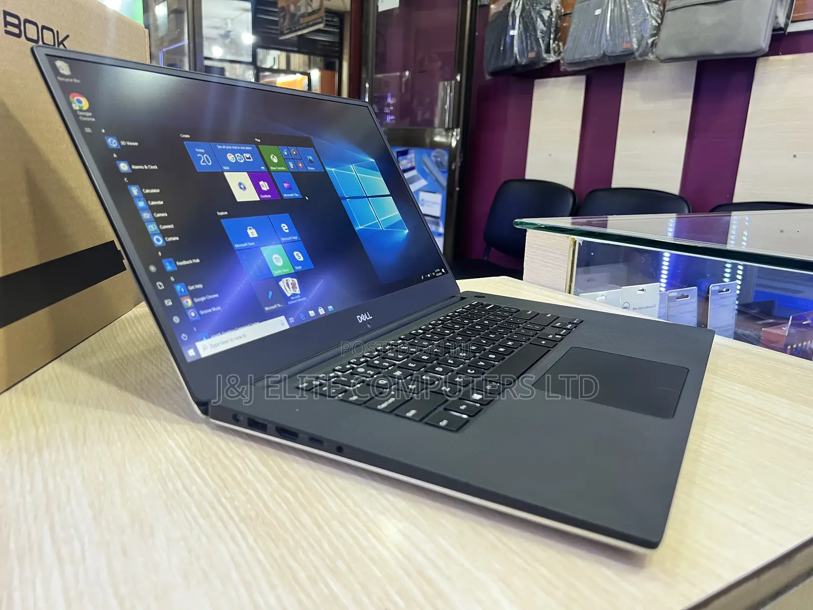 Laptop Dell Latitude 5540 16GB Intel Core i9 SSD 512GB