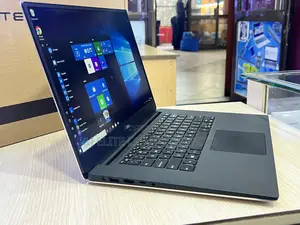 Laptop Dell Latitude 5540 16GB Intel Core i9 SSD 512GB