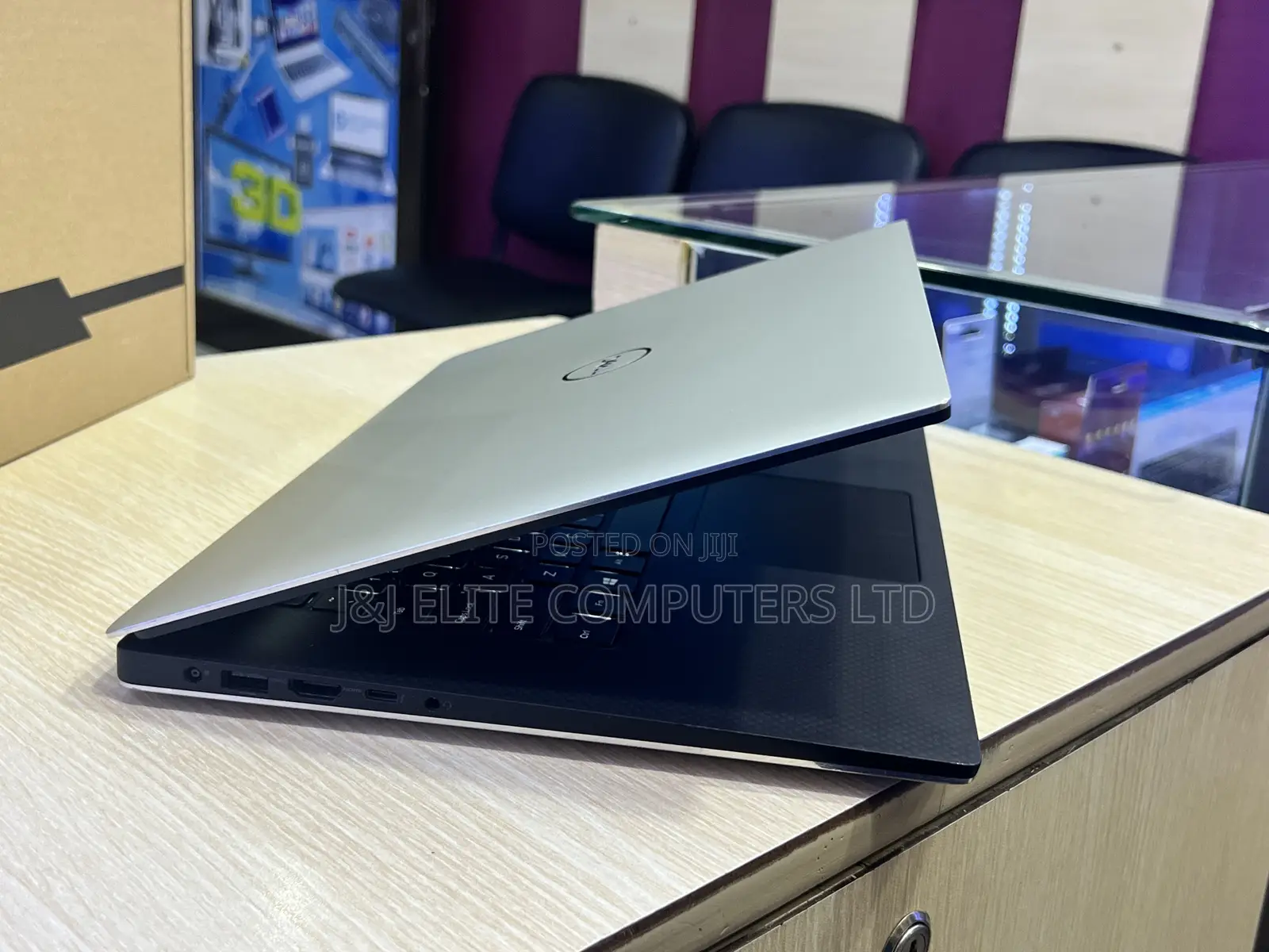 Laptop Dell Latitude 5540 16GB Intel Core i9 SSD 512GB