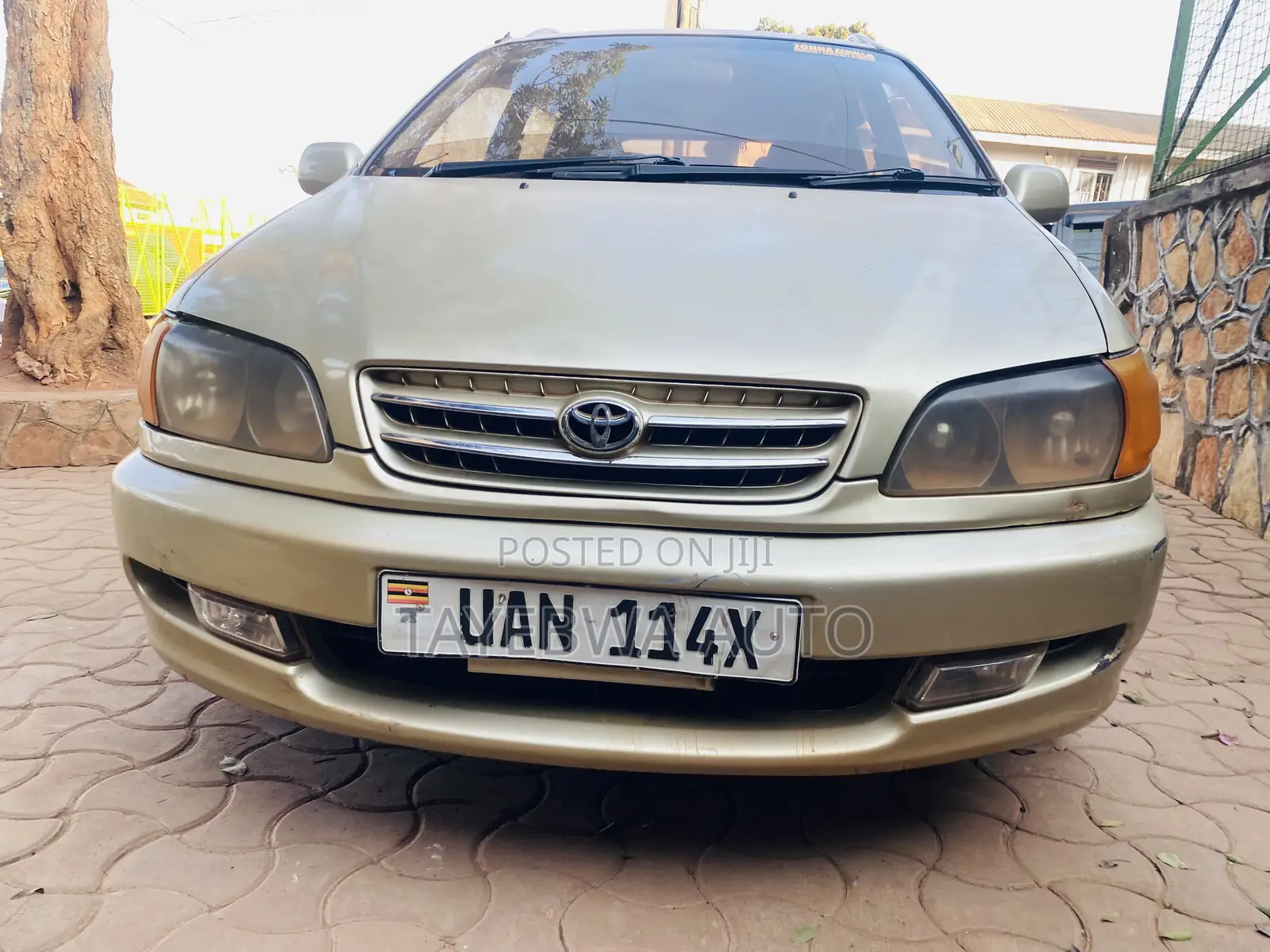 Toyota Ipsum 2001 Gold