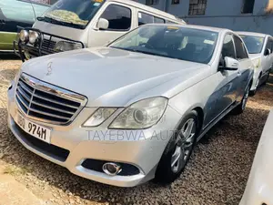 Mercedes-Benz E300 2010 Silver