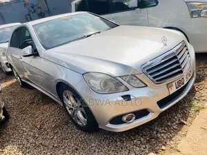 Mercedes-Benz E300 2010 Silver