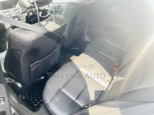 Mercedes-Benz E300 2010 Silver