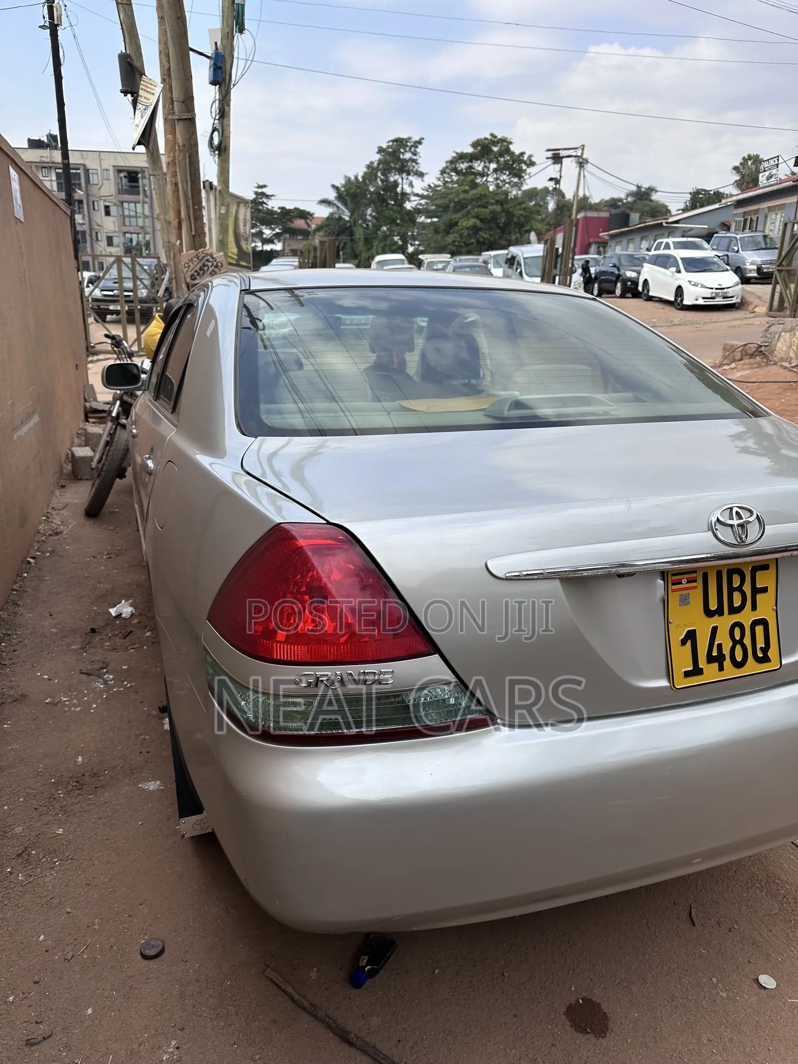 Toyota Mark II 2004 Silver