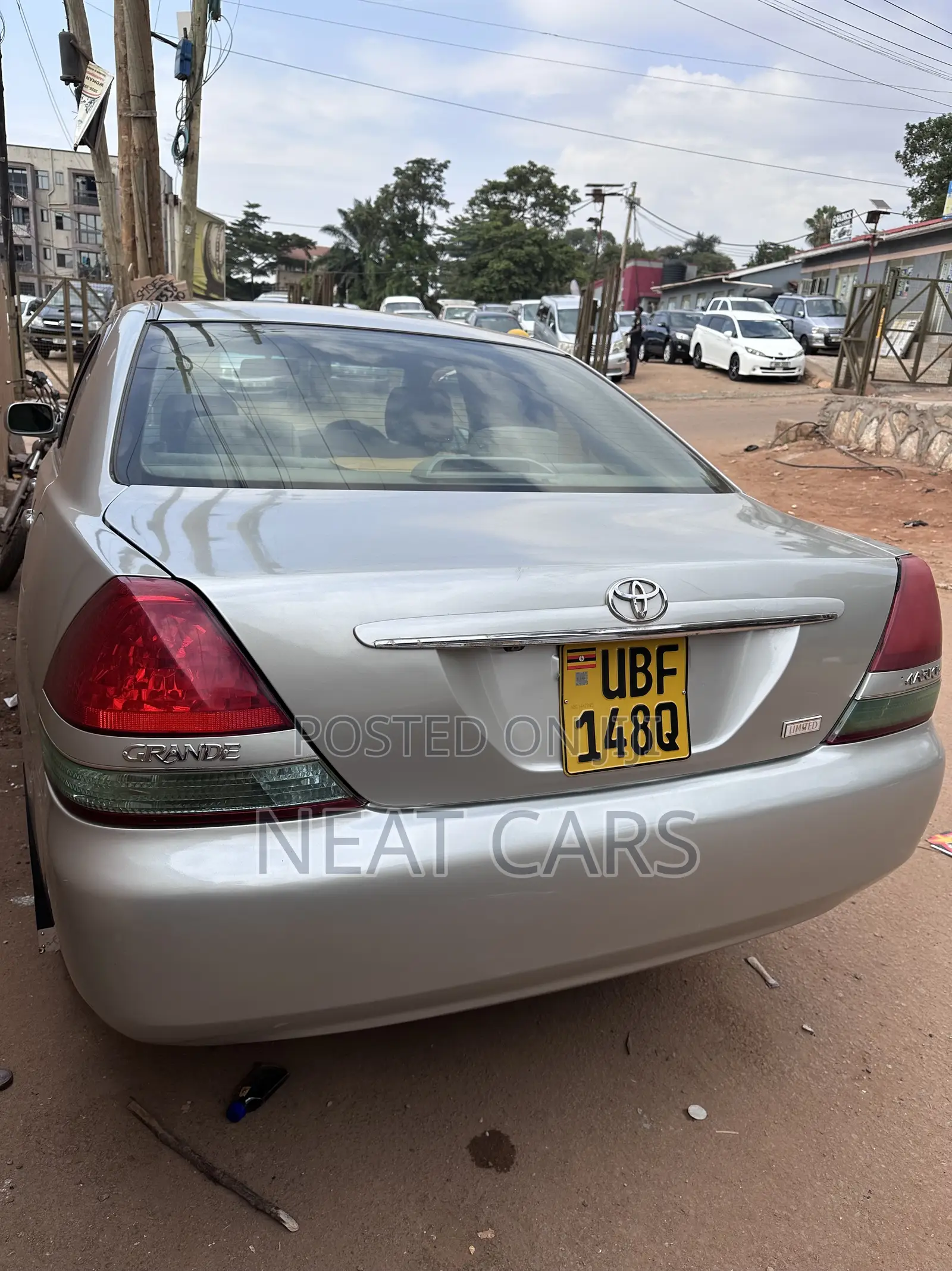 Toyota Mark II 2004 Silver