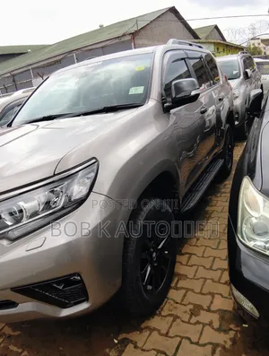 Toyota Land Cruiser Prado 2018 Gray