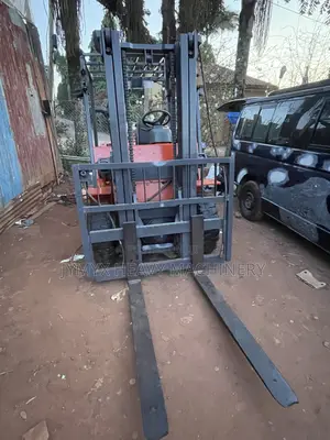 5t Forklift for Hire