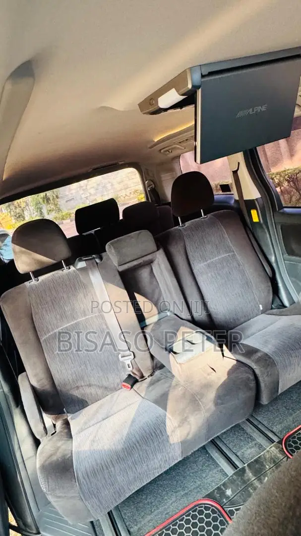 Toyota Alphard 2.4 Petrol FWD 2012 Silver