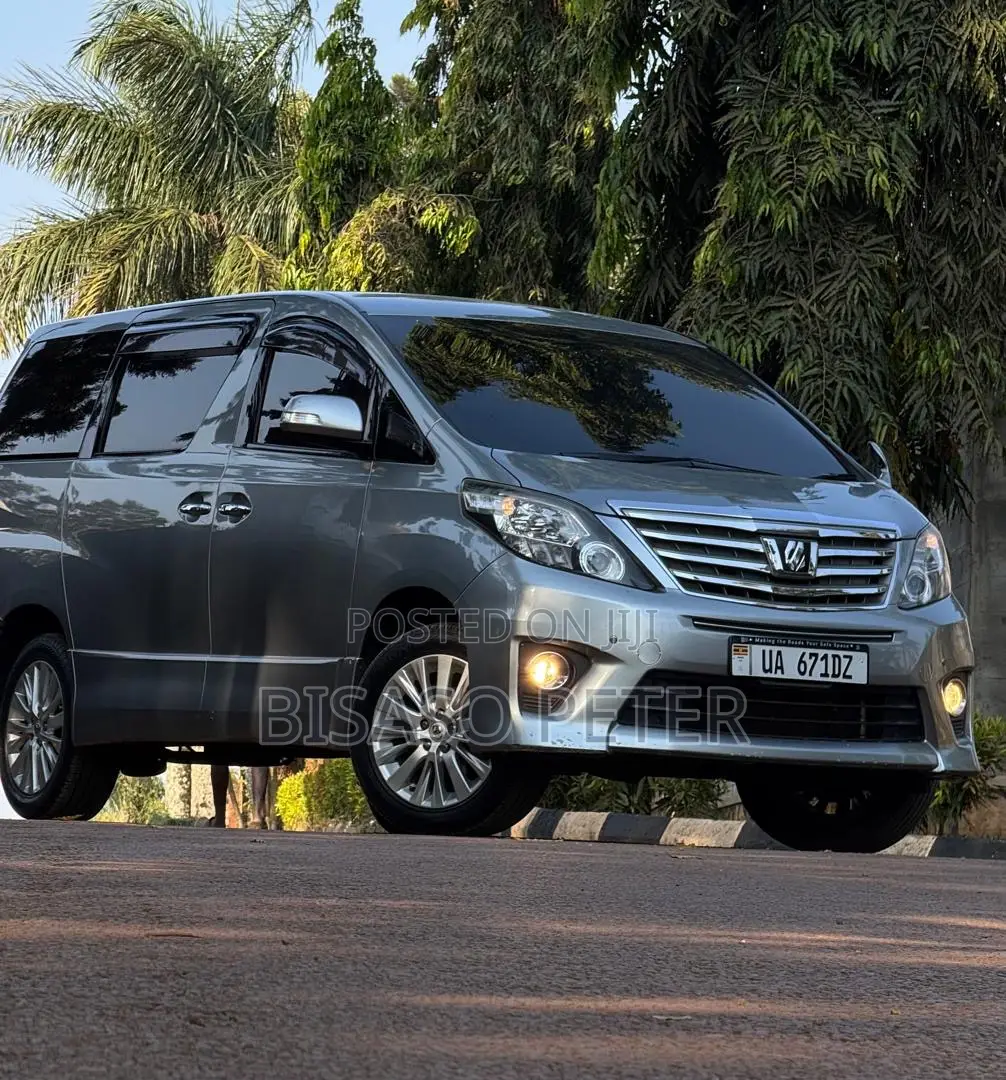 Toyota Alphard 2.4 Petrol FWD 2012 Silver