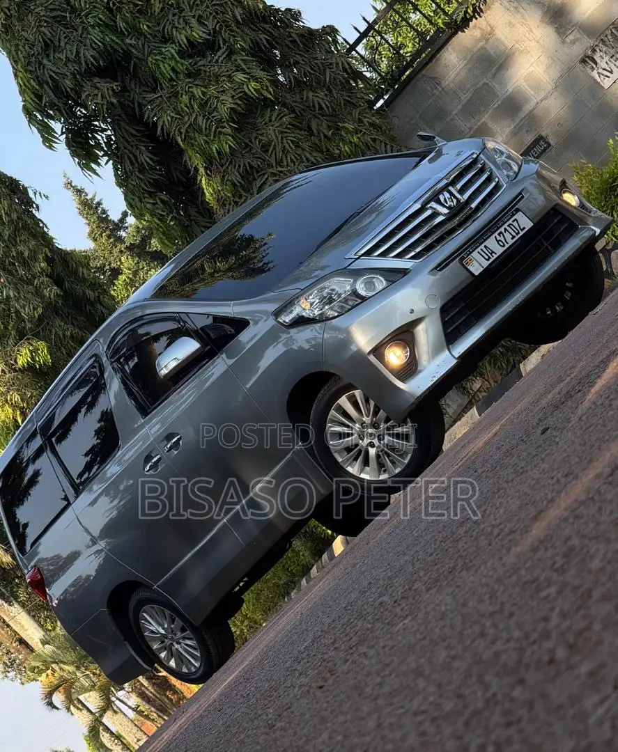 Toyota Alphard 2.4 Petrol FWD 2012 Silver