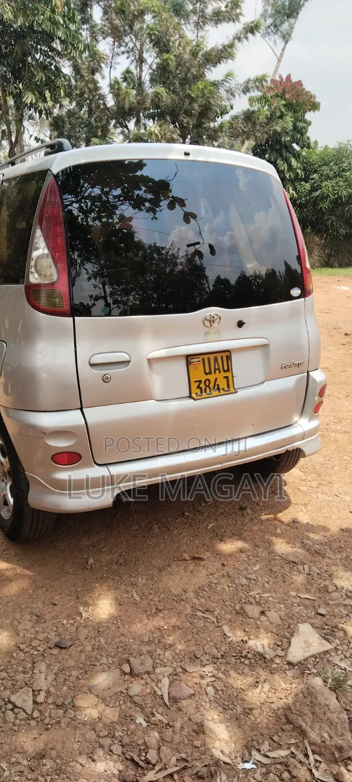 Toyota Fun Cargo 2002 Silver