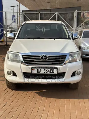 Toyota Hilux 2007 White