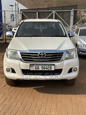 Toyota Hilux 2007 White