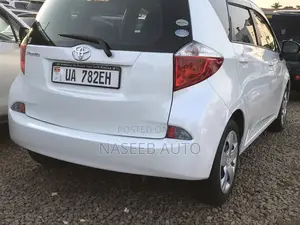 Toyota Ractis 2011 White