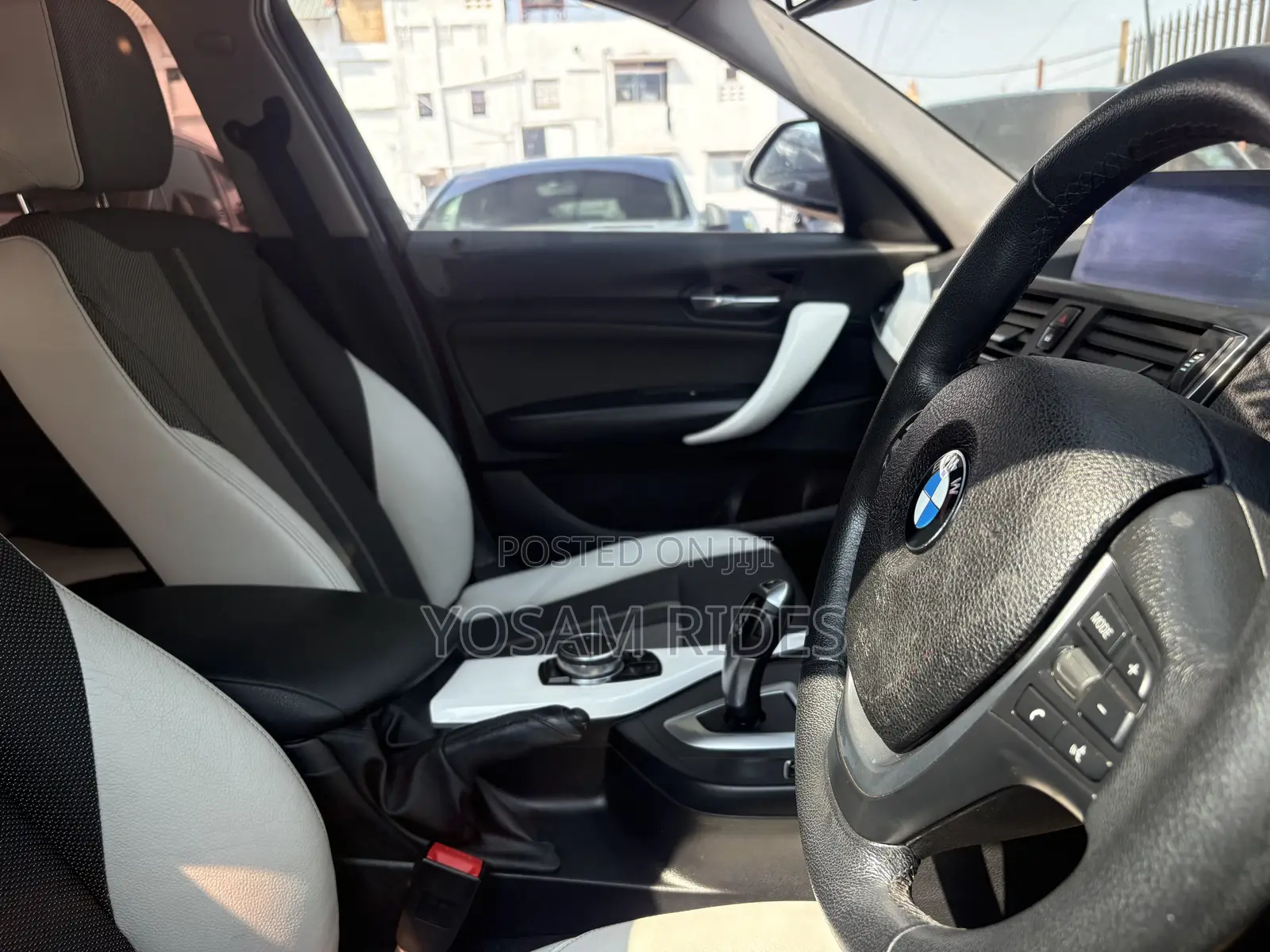 BMW 118i 2014 Red