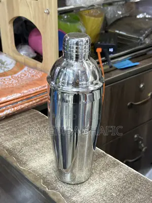 Classic Stainless Steel Cocktail Shaker (Cobbler Type)