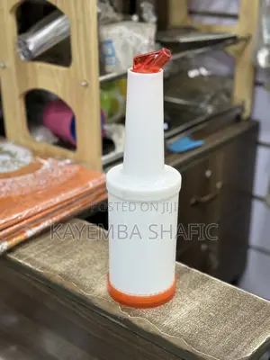 Commercial Store 'N Pour Bottle 1 Litre– Bar Kitchen Juice Dispenser