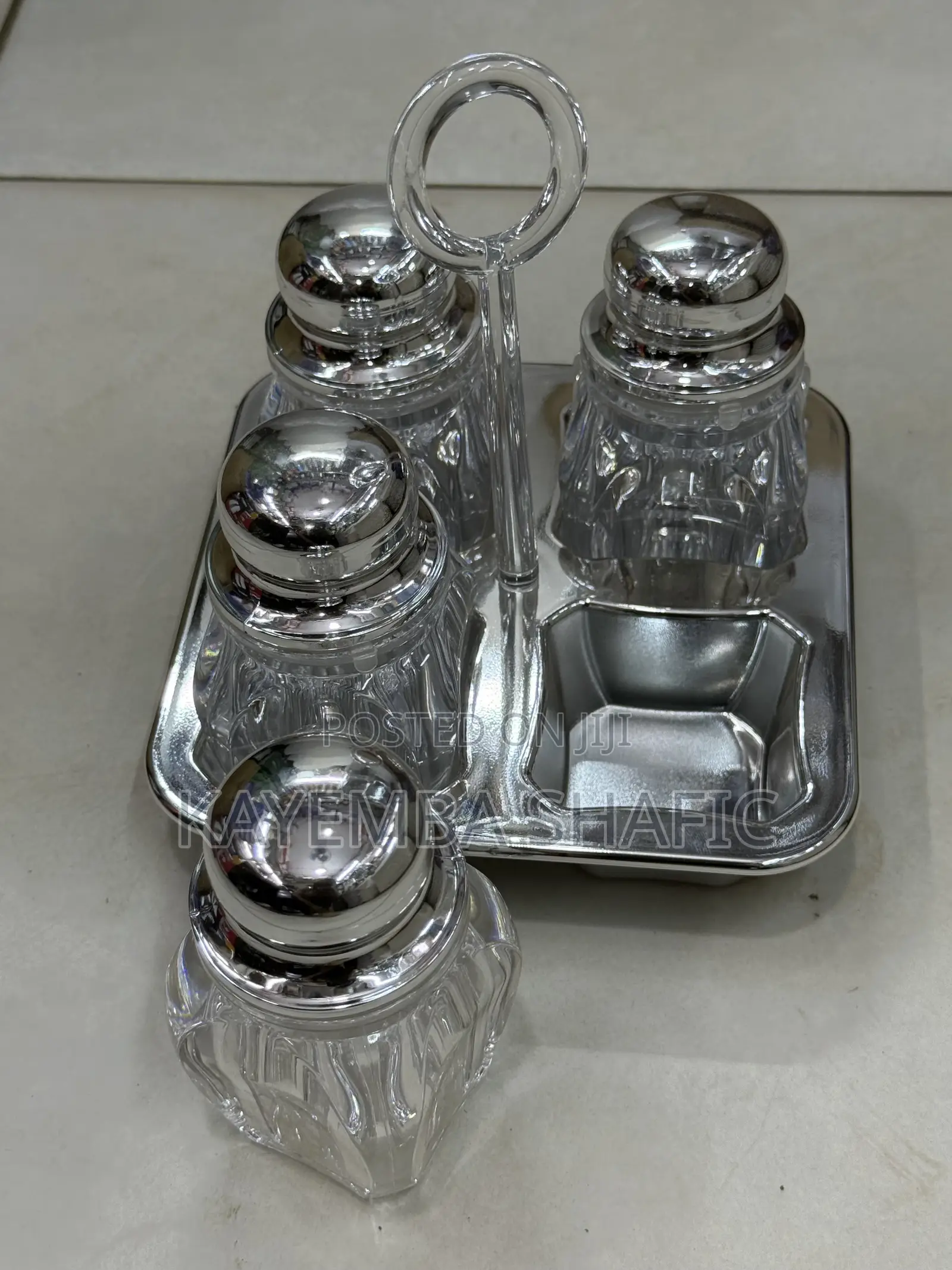Premium 4-Piece Acrylic Spice Jar Cruet Set With Serving Tray