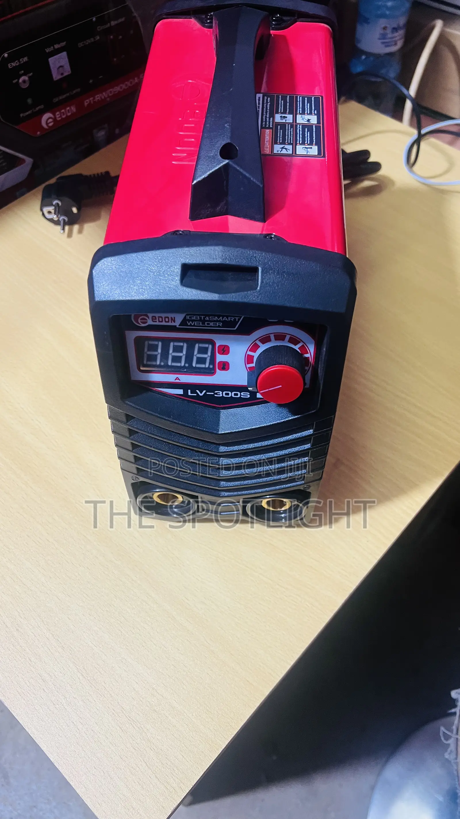 Edon Lv 300 Welding Machine