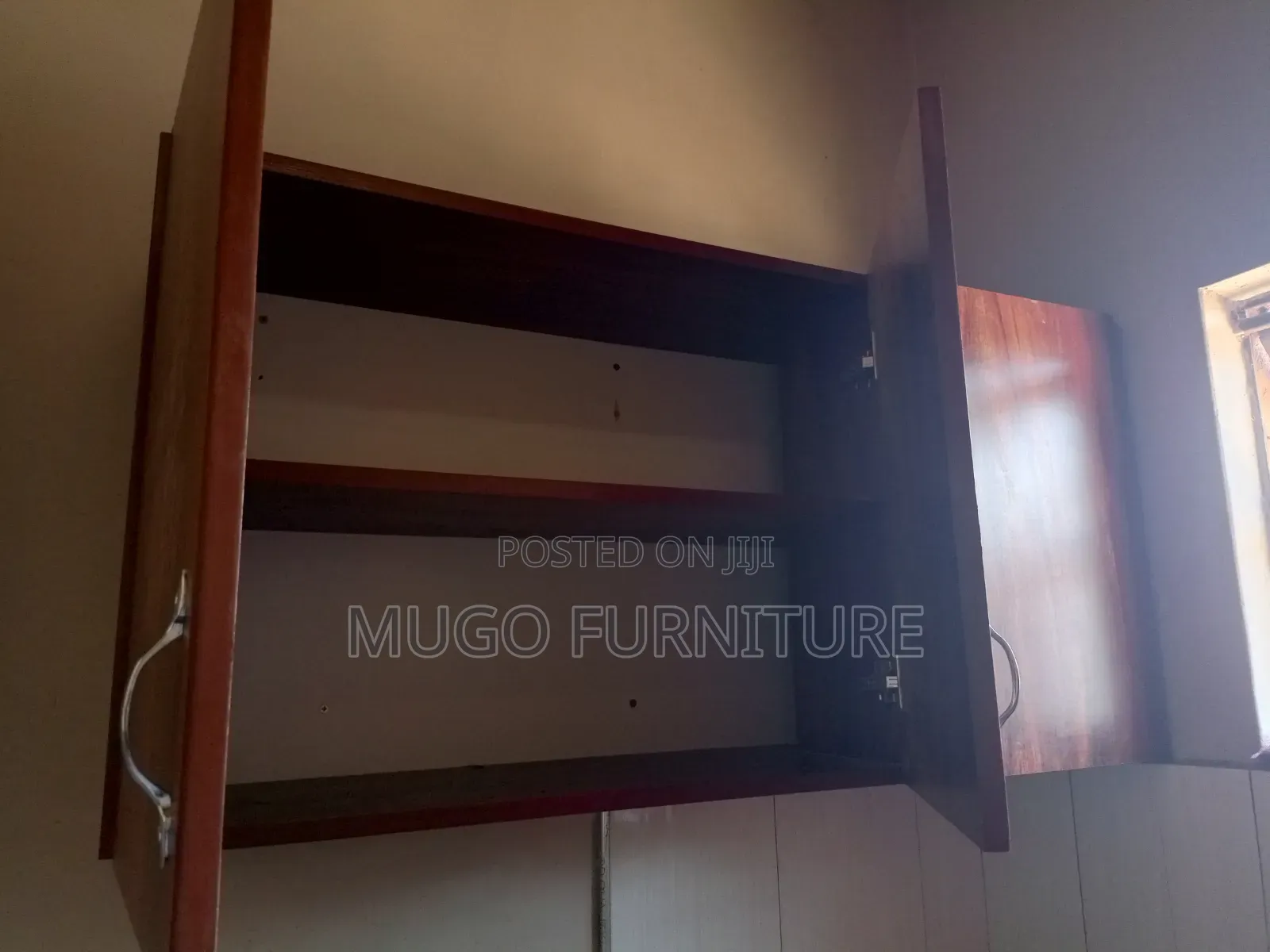 Simple Kitchen Cabinet Unit for Singles