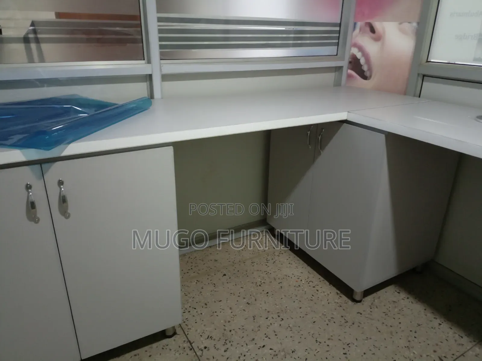 Worktops for Lab, Office and Kitchen