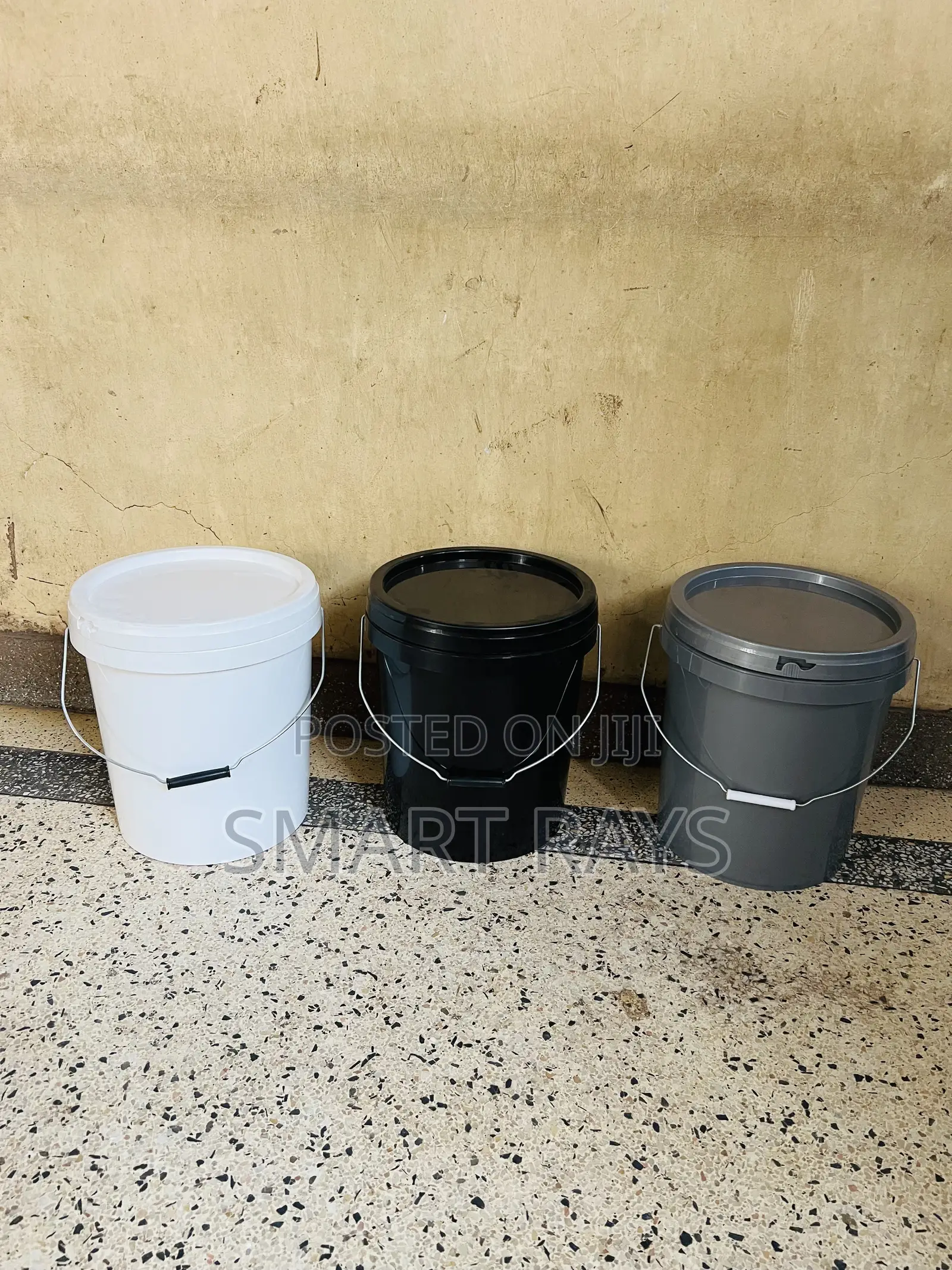 Empty Plastic Paint Bucket 20l