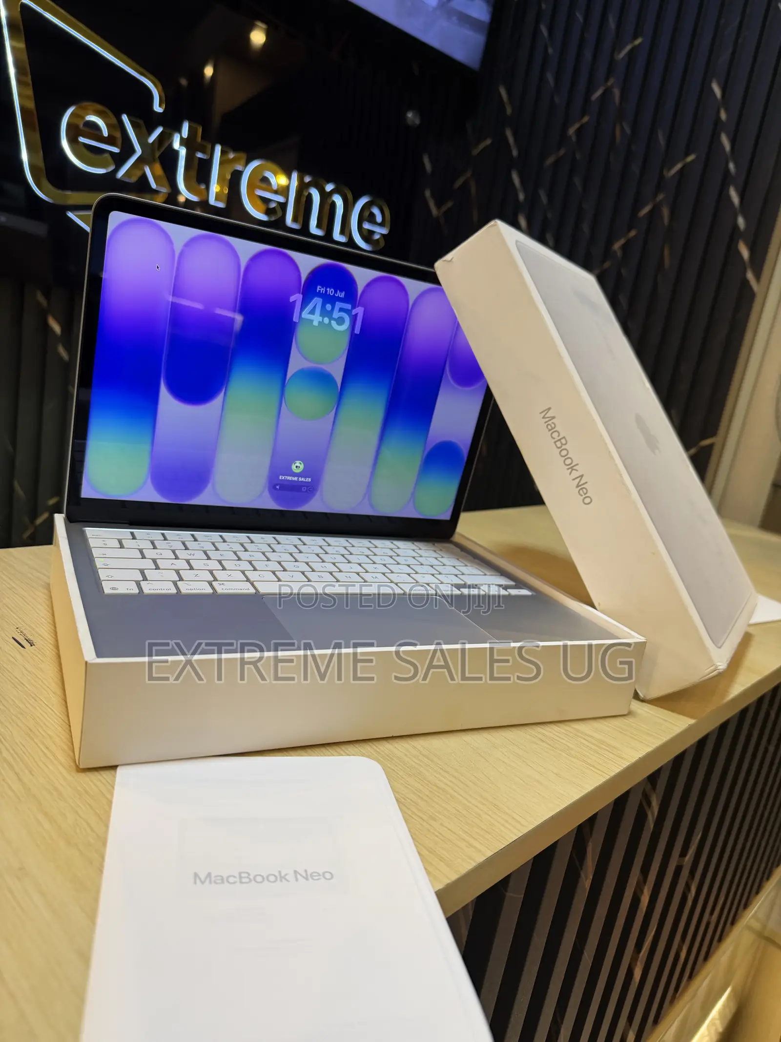 New Laptop Apple 8GB SSD 512GB