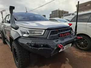 Toyota Hilux 2019 Gray