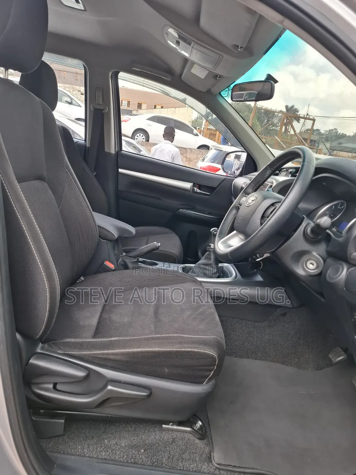 Toyota Hilux 2019 Gray