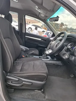 Toyota Hilux 2019 Gray