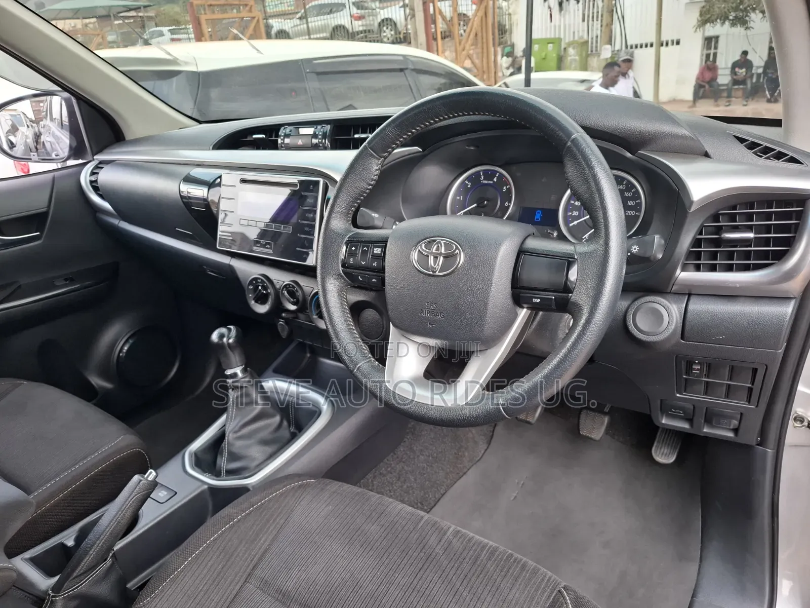 Toyota Hilux 2019 Gray