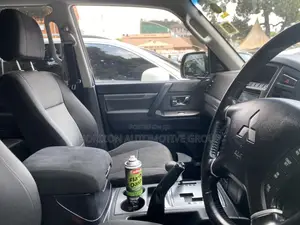 Mitsubishi Pajero 3.0 2011 White