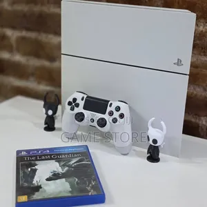 Sony Playstation 4. Comes With 12 Games